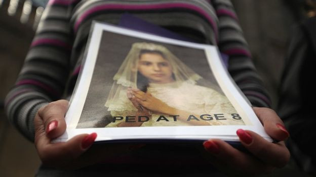 ABD'de 11 yaşındaki kız çocuğunu kilisede tecavüzcüsüyle evlendirdiler - Resim: 1