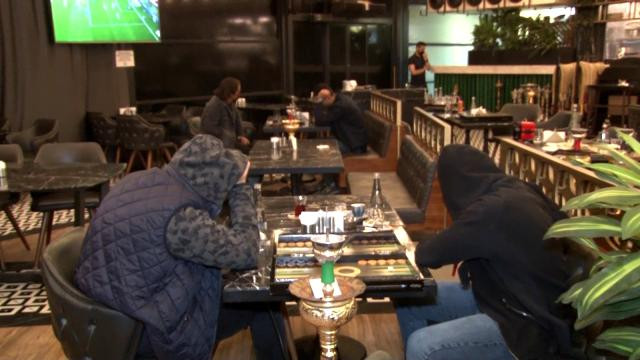 Nargile Kafeye Polis Baskını! Kaçmaya Çalışırken Paylaşım Yaptılar - Resim: 2