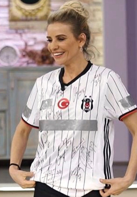 Fikret Orman'ın Esra Erol'a jesti Zuhal Topal'ı çıldırtacak! - Resim: 1