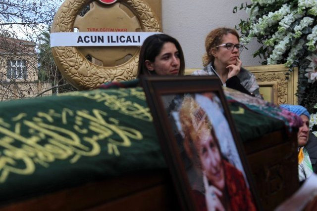 Acun Ilıcalı'nın yengesi Olcay Ilıcalı hayatını kaybetti - Resim: 1