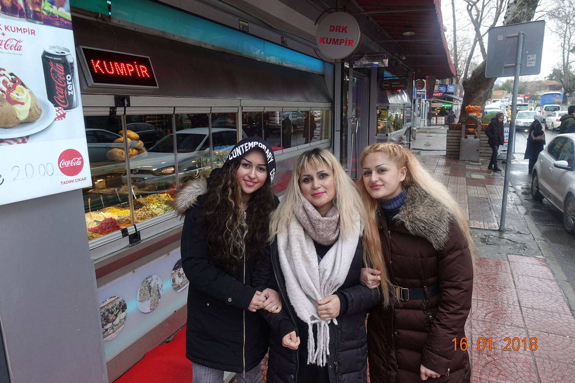 Kızlarını Adnan Oktar'da görünce suç duyurusunda bulunmuştu! Aileden açıklama geldi - Resim: 3