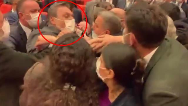 Habertürk Yazarı Gergerlioğlu Olayını Ahmet Kaya'ya Yapılanlara Benzetti - Resim: 1