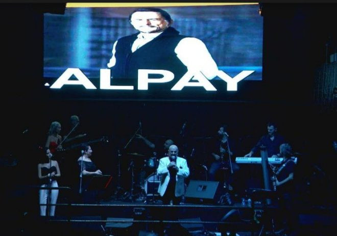 Alpay’dan rapçilere ve Tarkan’a eleştiri - Resim: 1