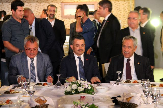 Arınç: Birileri gitmeyi kafalarına koymuşsa neticesine de katlanır - Resim: 2