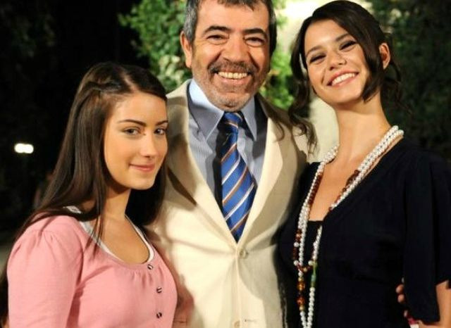 Hazal Kaya'dan Beren Saat iddialarını yalanlayan paylaşım - Resim: 1