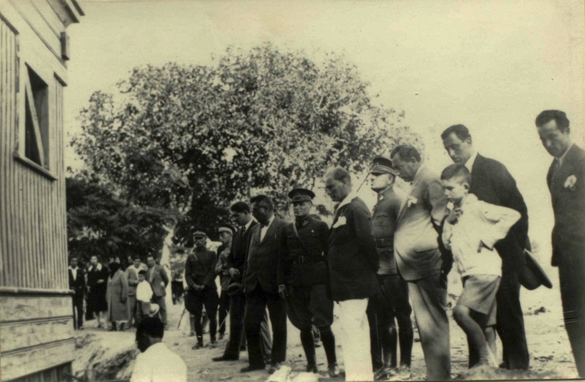 Atatürk’ün Yürüyen Köşk’ünde AKP’li Demirel’den kına gecesi - Resim: 2