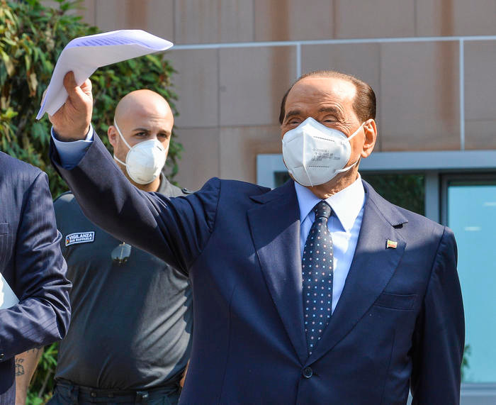 Silvio Berlusconi'yi Covid19'dan kurtaran ilaç - Resim: 2