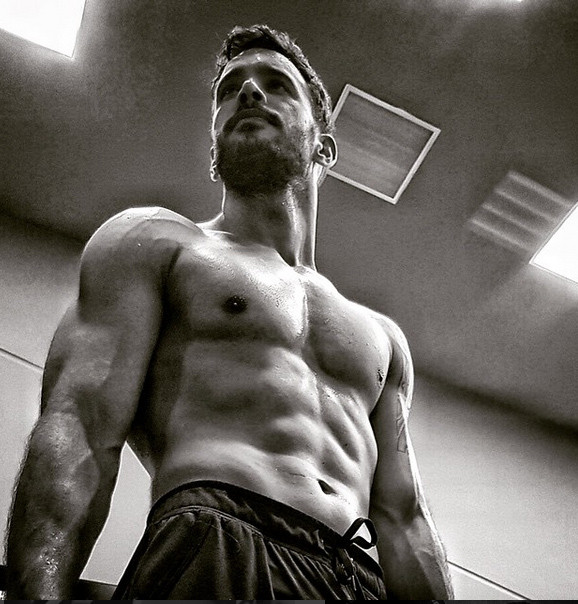 Barış Arduç paylaştığı pozla sosyal medyayı coşturdu! - Resim: 1