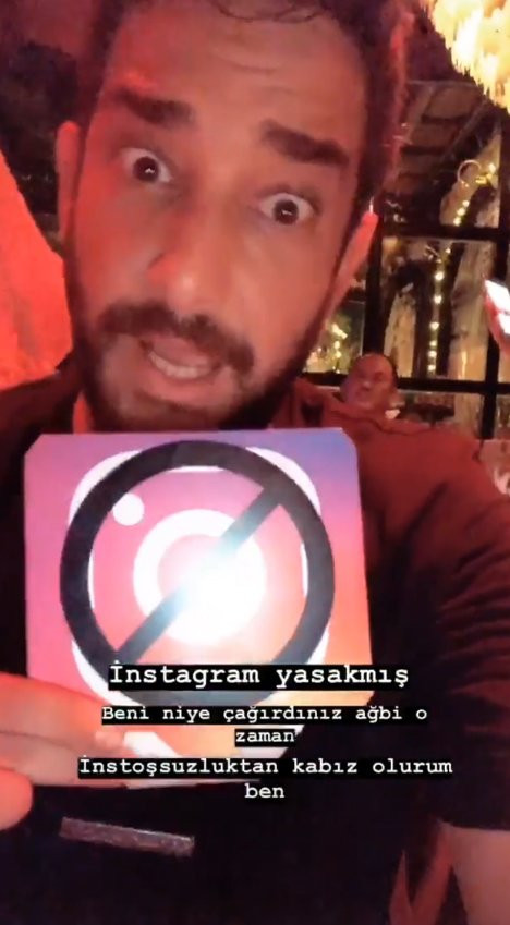 Bergüzar Korel’in yasağını Enis Arıkan deldi! Özel geceden tek paylaşım! - Resim: 1