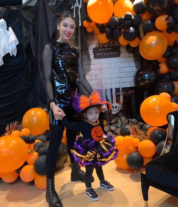 Berkay’ın eşi Özlem Ada Şahin’e Cadılar Bayramı linci - Resim: 1