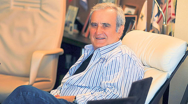 Türkiye'nin en farklı Lideri Besim Tibuk şimdi nerede? - Resim: 1