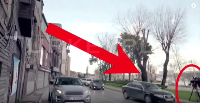 Siyah Beyaz Aşk’ta yok artık dedirten hatalar - Resim: 3