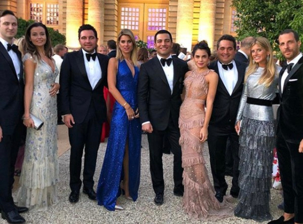 Sosyeteye kriz yok! Versay Sarayı’nda Milyonlarca Euroluk Türk düğünü - Resim: 1