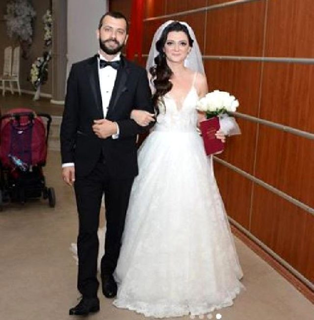 Ünlü yazar Seray Şahiner'in kocası Adalet sarayında intihar etti - Resim: 1