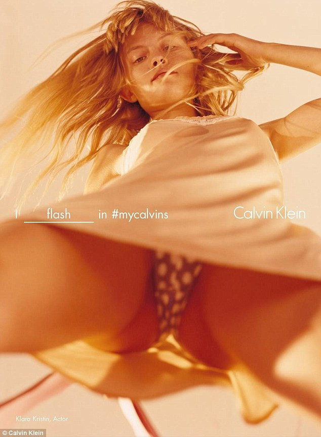 Kadınlar Calvin Klein'in etek altı reklamına savaş açtı! - Resim: 1