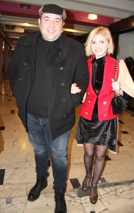 Ata Demirer sevgilisi Alara Bozbey'le el ele - Resim: 1