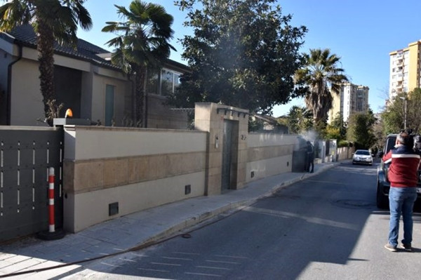 Cem Yılmaz ve Serenay Sarıkaya'nın lüks villasında yangın şoku - Resim: 2