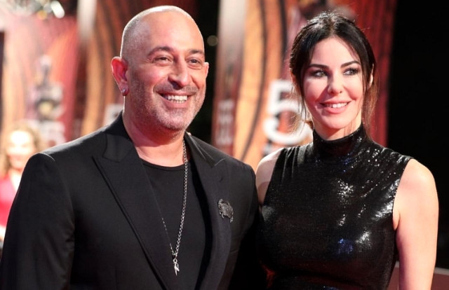 Aşkım Kapışmak: Ünlüler cinsel ilişki peşinde koşuyor - Resim: 4