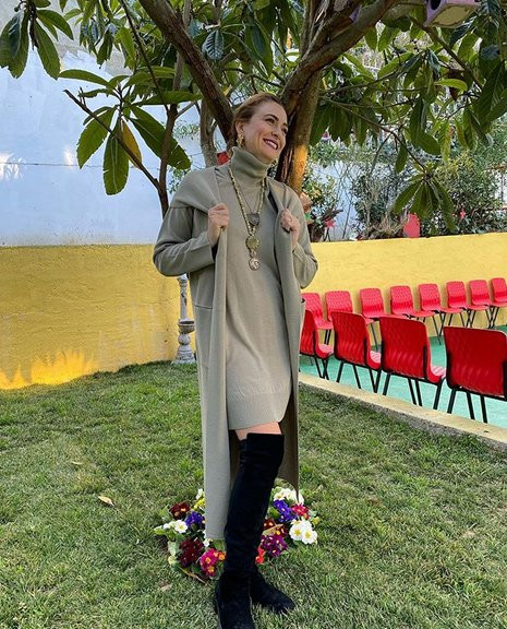 Ceyda Düvenci’den gurur anı pozu - Resim: 1