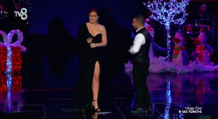 Ceyda Düvenci ve eşi Bülent Şakrak'tan O Ses Türkiye'de romantik düet - Resim: 2