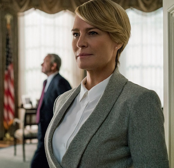 House of Cards'ın first lady'si Robin Wright'tan üstsüz poz - Resim: 3