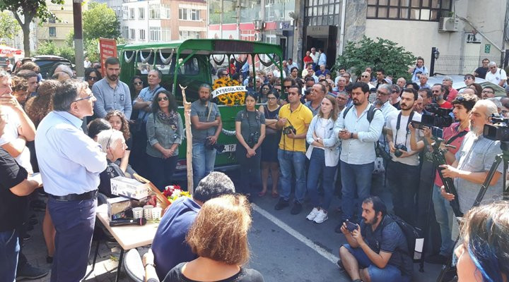 Cüneyt Cebenoyan son yolculuğuna uğurlandı - Resim: 1