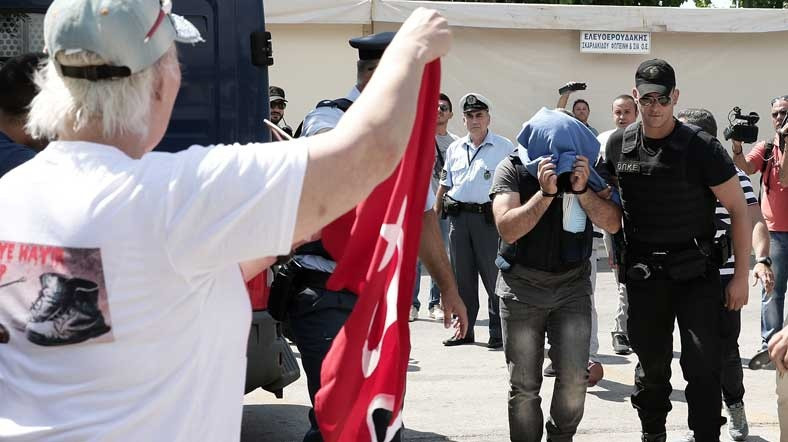Darbecileri protesto edip, katiller diye bağıran kim çıktı? - Resim: 2