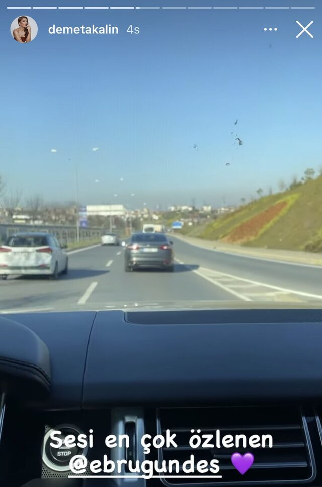 Demet Akalın Hadise-Ebru Gündeş Geriliminde Tarafını Belli Etti - Resim: 1