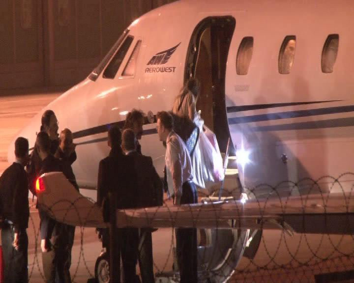 Deniz Yücel eşi Dilek ile o uçağa bindi ama Berlin’e gitmedi - Resim: 1