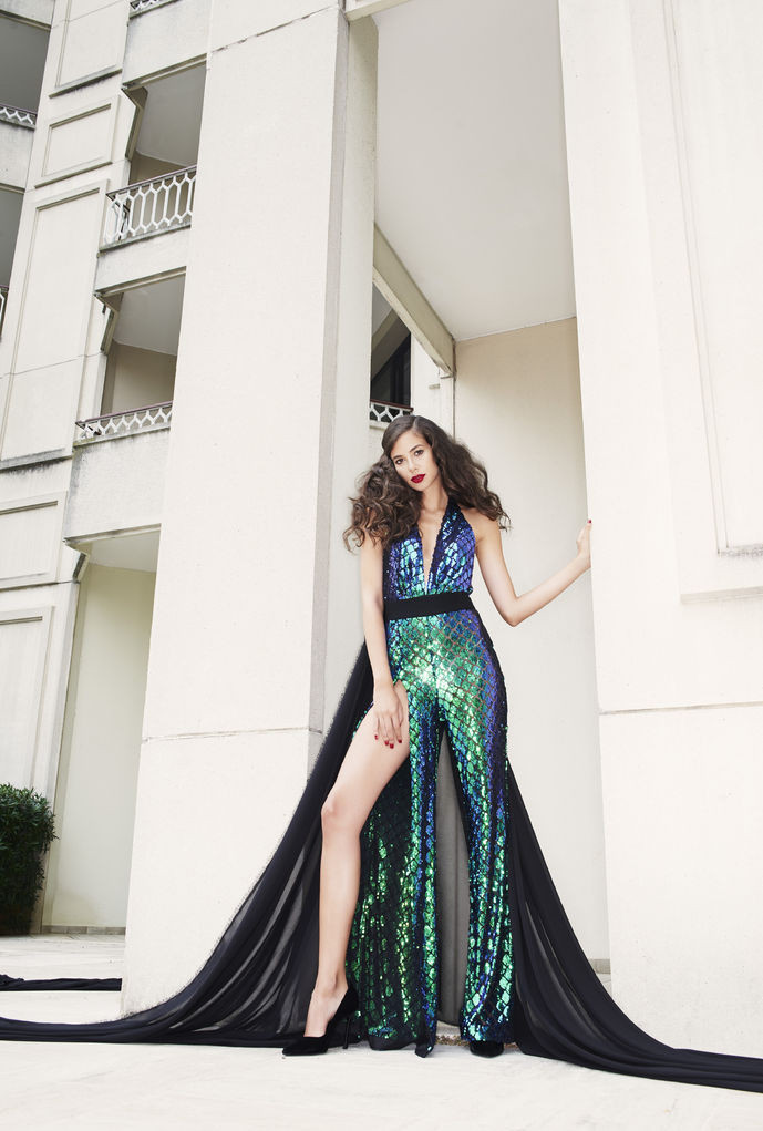 Deren Talu yeni fotoğraflarıyla güzelliğini gözler önüne serdi - Resim: 1