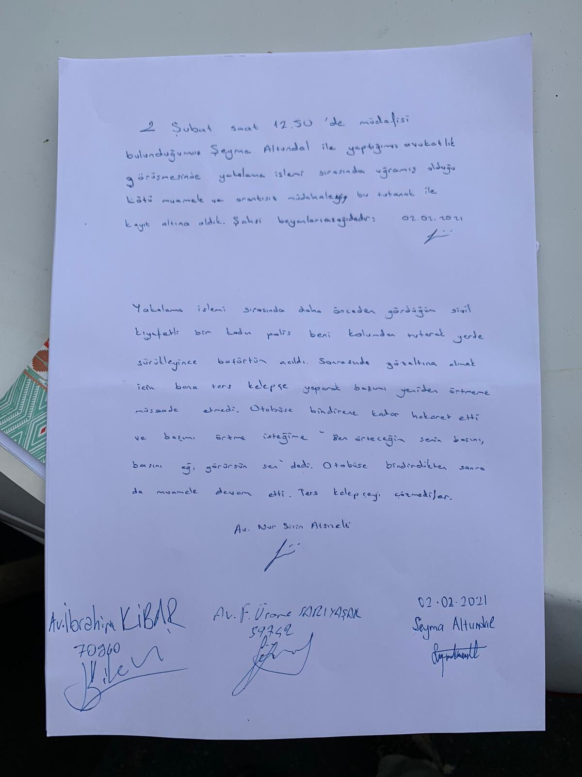 Boğaziçi öğrencisi: Polis, açılan başörtümü örtmeme izin vermedi - Resim: 1