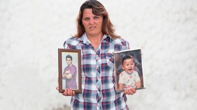 Yıldız futbolcunun annesi bu evde yaşıyor! - Resim: 1