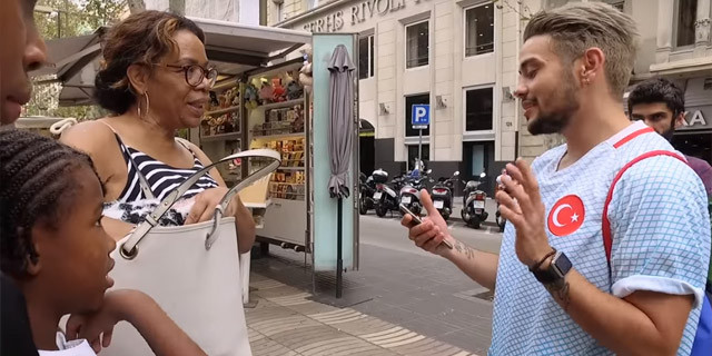 Rüzgar Erkoçlar dilenci oldu - Resim: 1