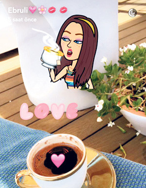 Ebru Şallı, Cem Yımaz’ın evinden paylaştı, Sinan Akçıl’ı çıldırttı! - Resim: 1