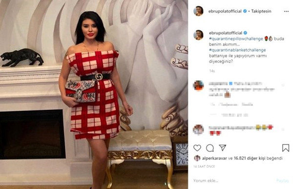 Ebru Polat yastık modasını yanlış anladı - Resim: 1