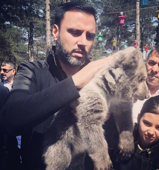 Alişan'ı eleştiren Ayşe Özyılmazel'e Buse Varol'dan sert tepki! - Resim: 1