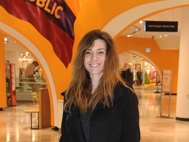 Gökçe Bahadır'ın makyajsız hali tam bir hayal kırıklığı! - Resim: 1