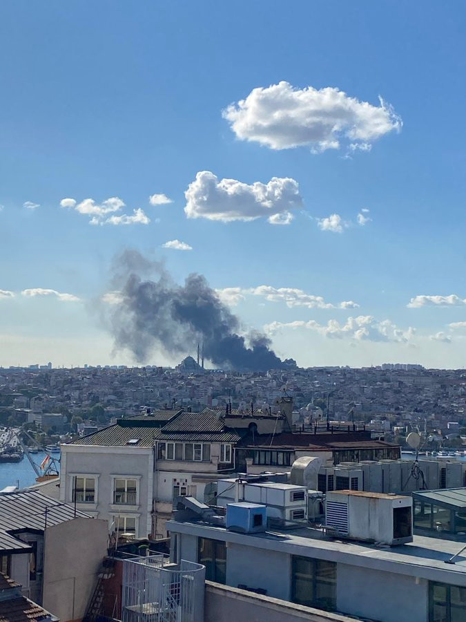 Son dakika: Çapa Tıp Fakültesi'nde korkutan yangın - Resim: 2