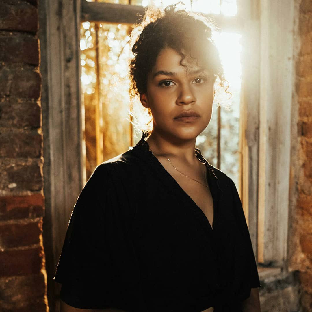 Sihirli Annem'de Defne Joy Foster'ın rolünü kim oynayacak? - Resim: 2