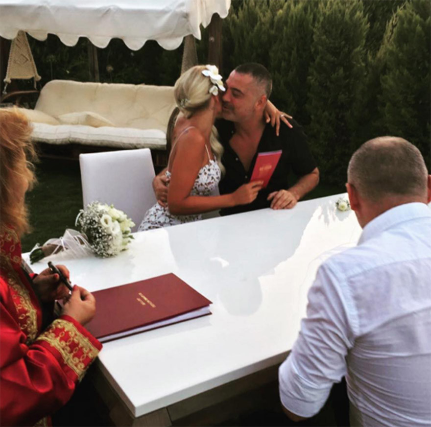 Erdal Acar Kardelen Ergin’le evlendi! - Resim: 1