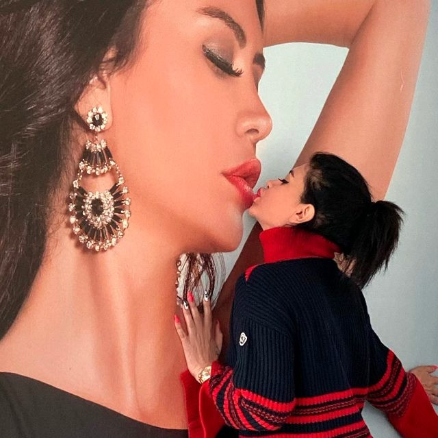 Ebru Polat fotoğrafını dudağından öptü: Bir dal alsam yine dudaklarından - Resim: 1