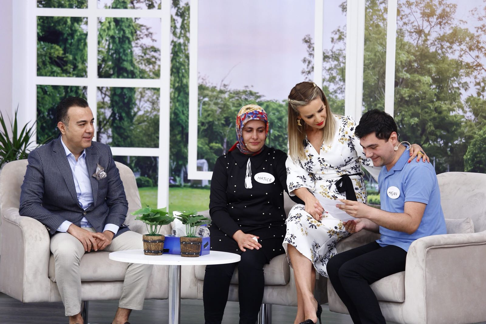 Esra Erol'da programında canlı yayında bebek müjdesi! - Resim: 1