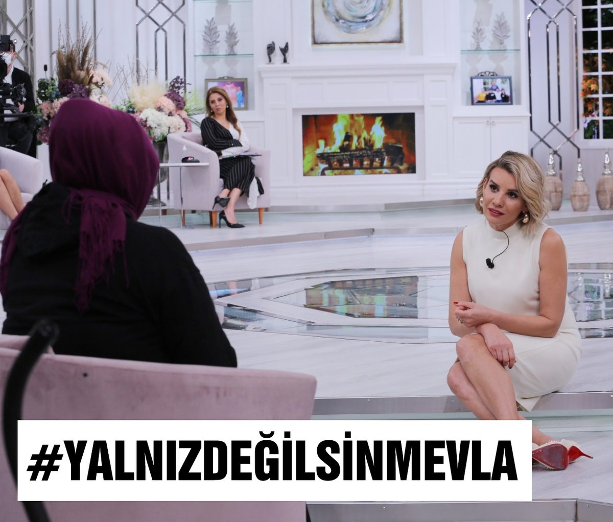 Esra Erol Şokta: Kocası ve Kocasının Sevgilisiyle Aynı Evde Yaşayacak - Resim: 1