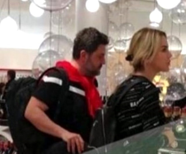 Evli sevgiliden ayrılan Ece Erken sosyal medyadan da ayrıldı - Resim: 2