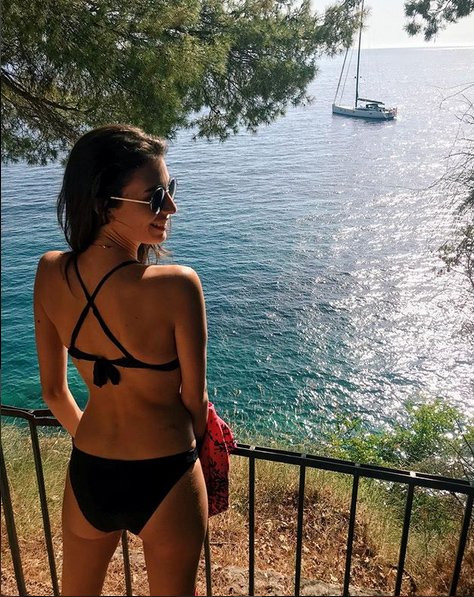 Survivor güzeli Ezgi Avcı'dan bikinili paylaşım - Resim: 1