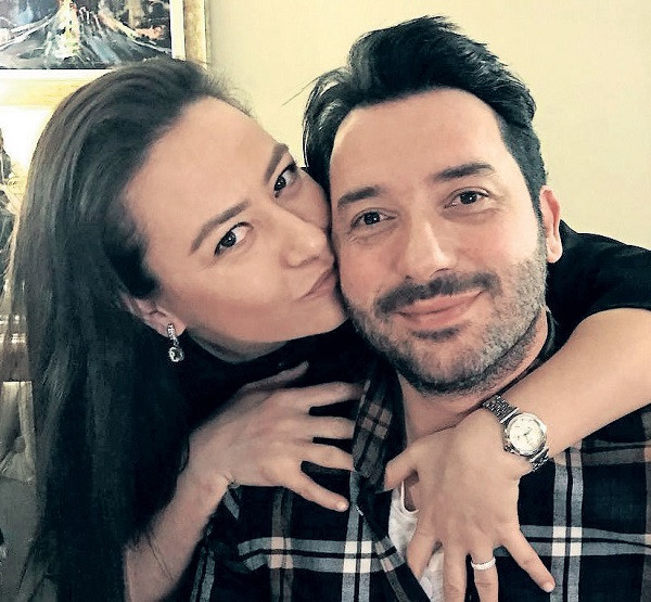 Ezgi Sertel'in kocası Ozan Çobanoğlu genç kızla yakalanınca... - Resim: 2