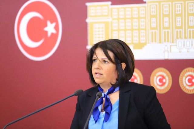 Ankara'daki polis tacizine AK Parti'den ilk yorum - Resim: 1