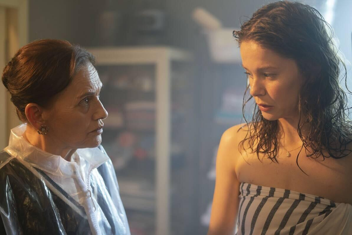 Camdaki Kız'ın Feride'si Nur Sürer Bekaret Sahnesi Hakkında İlk Kez Konuştu - Resim: 1