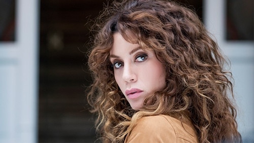 Cansu Dere rolünü hangi güzel oyuncuya kaptırdı? - Resim: 1