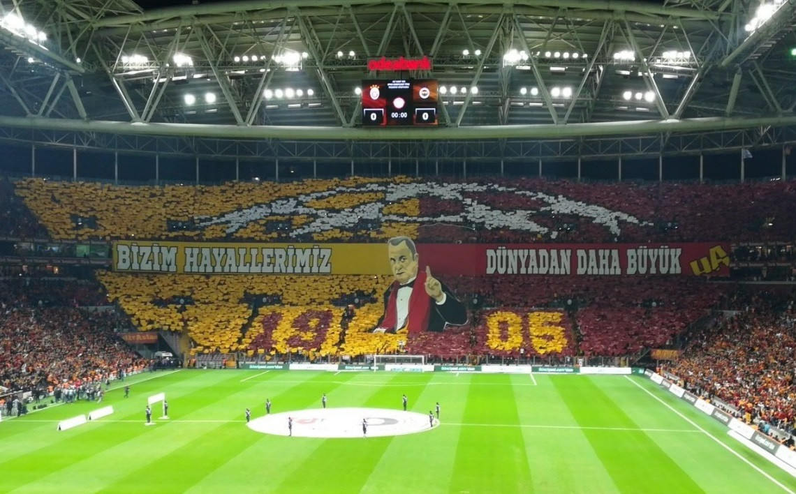 Galatasaray taraftarından iki müthiş kareografı - Resim: 1